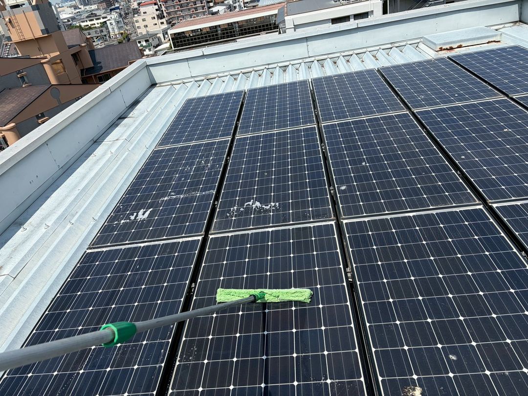 太陽光パネル洗浄の作業